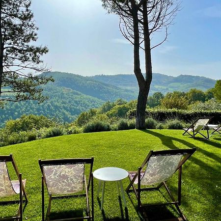 La Panoramica Gubbio - Maison De Charme - Casette E Appartamenti Self Catering Per Vacanze Meravigliose! Eksteriør billede