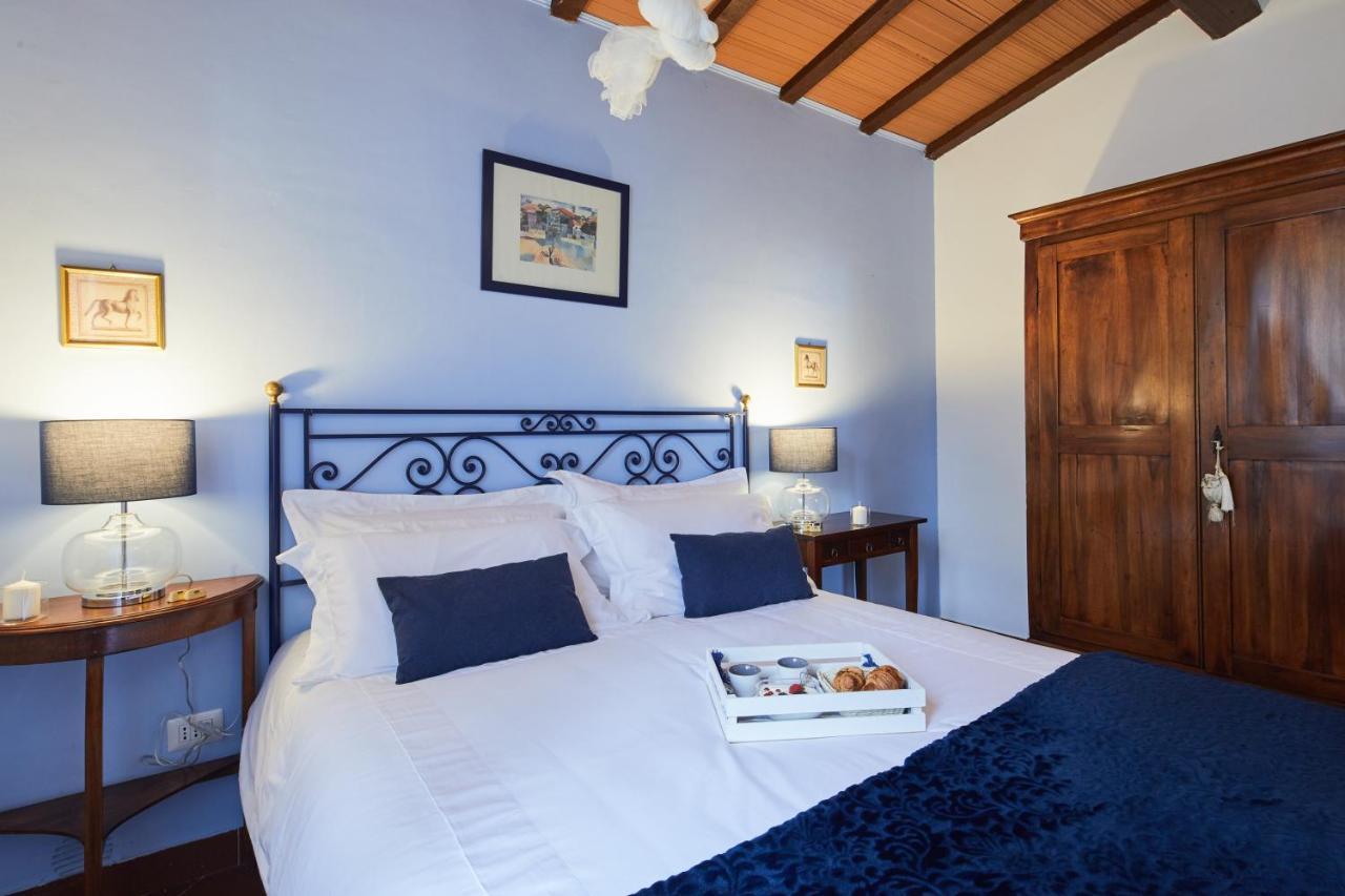 La Panoramica Gubbio - Maison De Charme - Casette E Appartamenti Self Catering Per Vacanze Meravigliose! Eksteriør billede