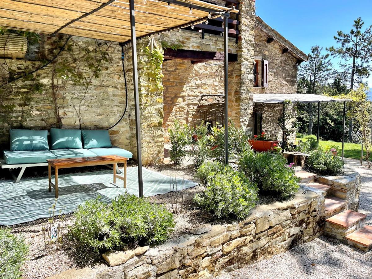 La Panoramica Gubbio - Maison De Charme - Casette E Appartamenti Self Catering Per Vacanze Meravigliose! Eksteriør billede