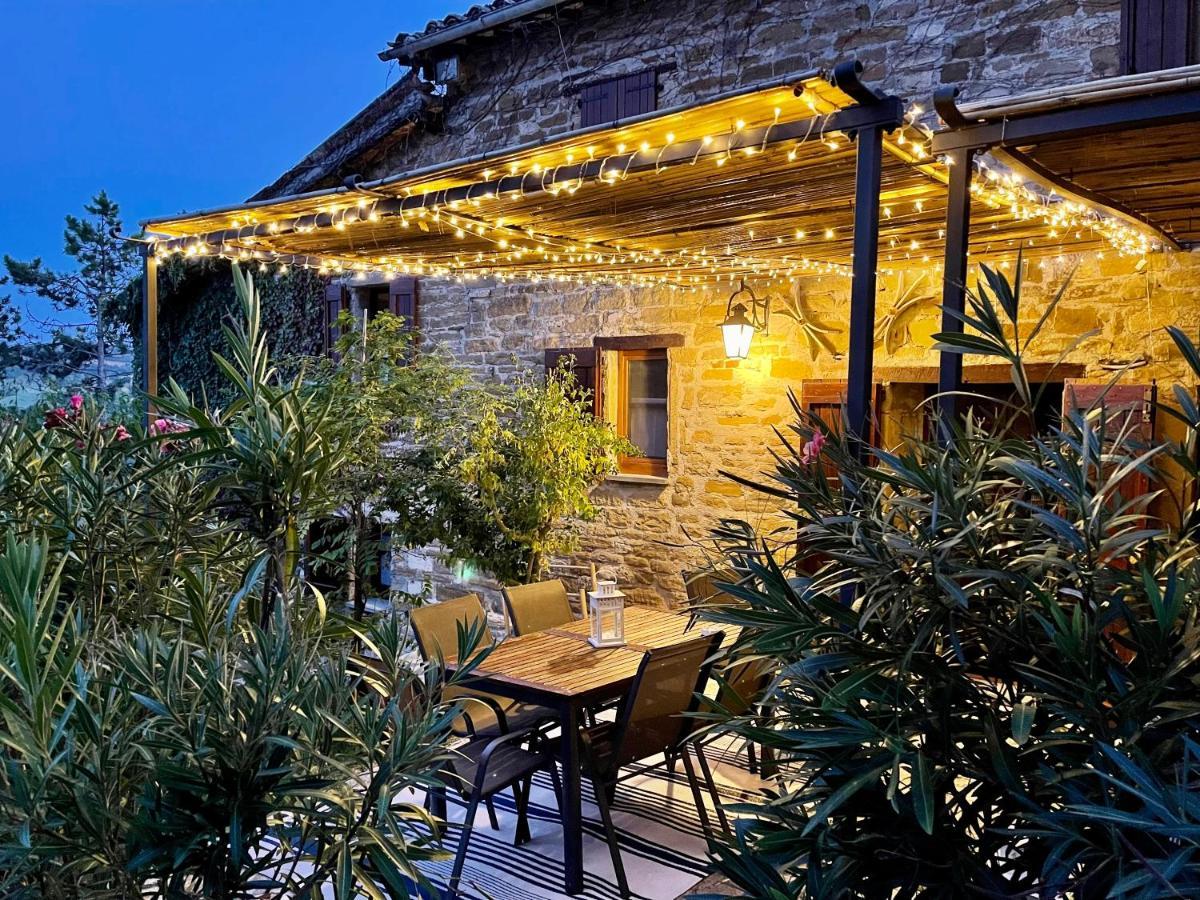 La Panoramica Gubbio - Maison De Charme - Casette E Appartamenti Self Catering Per Vacanze Meravigliose! Eksteriør billede