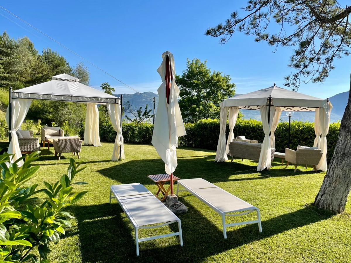 La Panoramica Gubbio - Maison De Charme - Casette E Appartamenti Self Catering Per Vacanze Meravigliose! Eksteriør billede