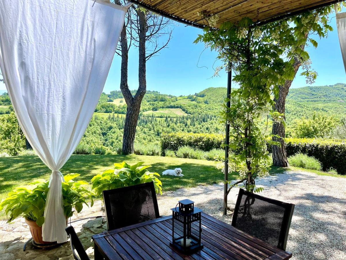La Panoramica Gubbio - Maison De Charme - Casette E Appartamenti Self Catering Per Vacanze Meravigliose! Eksteriør billede